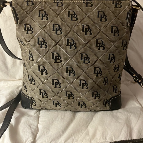 Dooney & Bourke Canvas Black/Grey Crossbody Bag - Picture 3 of 8